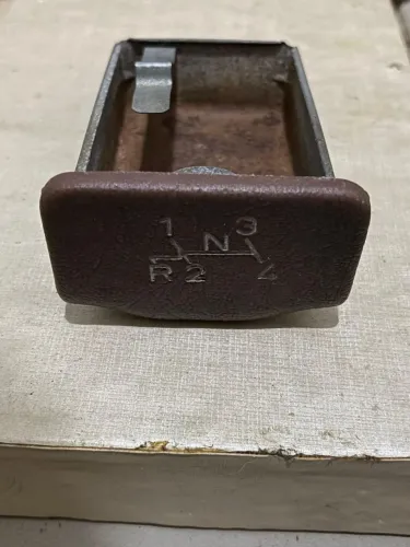 Cinzeiro marrom monocromático original Fusca 