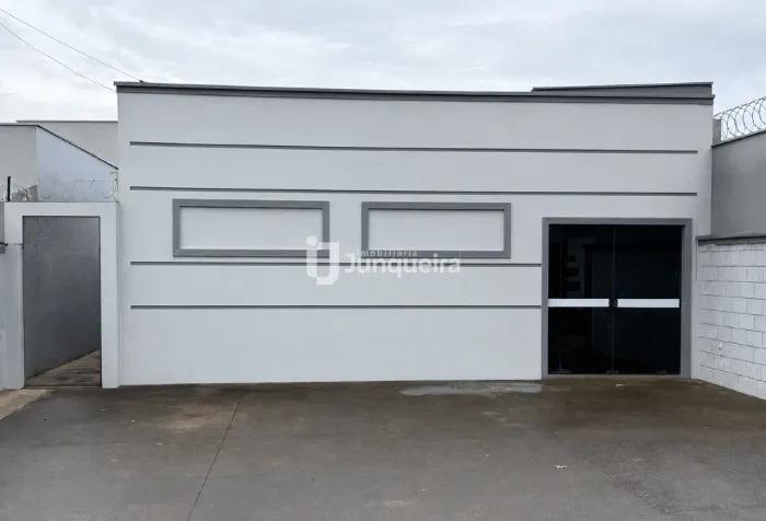 Casa Comercial para aluguel, 3 vagas, Jardim São Cristóvão I - Rio das Pedras/SP