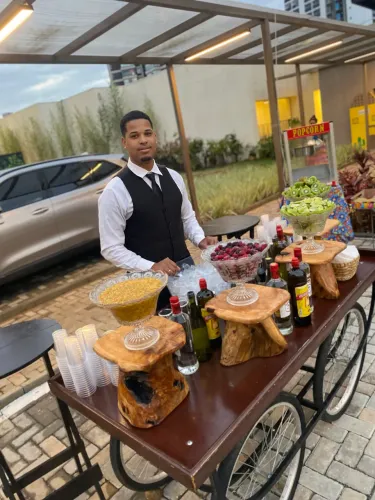 ? Bartender e Open Bar para Casamentos, 15 Anos e Eventos