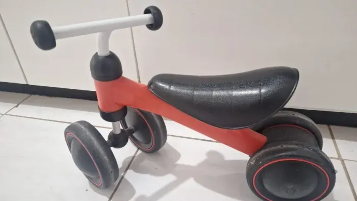Bicicleta De Equilibrio Buba, 4 Rodas
