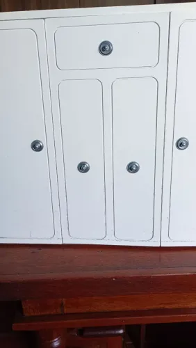 MINI GUARDA-ROUPA DE BONECA.INFANTIL