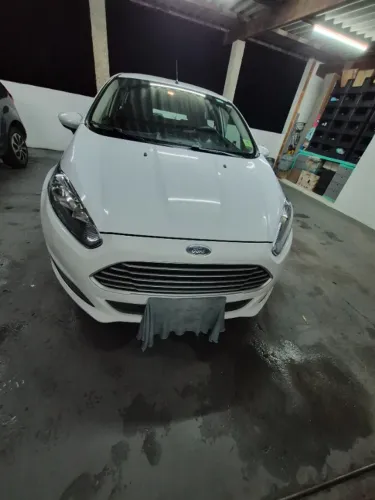 Ford Fiesta 1.5 16V Flex Mec. 5P 2015