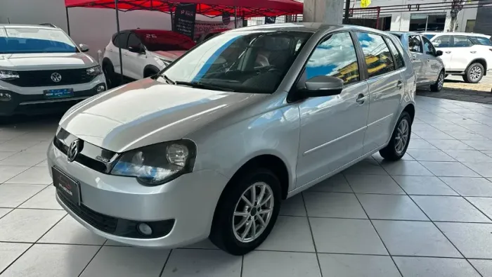 Volkswagen Polo Bluemotion 1.6 Total Flex 8V 5P 2013