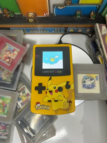 Game Boy Color Pikachu Mod