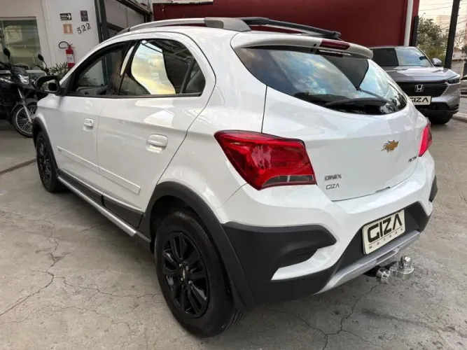 Chevrolet Onix Hatch LT 1.4 8V Flex Power Aut. 4P 2019
