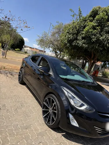 Hyundai Elantra GLS 2.0 16V Flex Aut. 2014