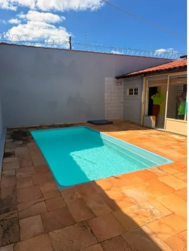 Vendo casa 3 Quartos (Nossa Senhora das Graças) c/ 183 m2 de construção.