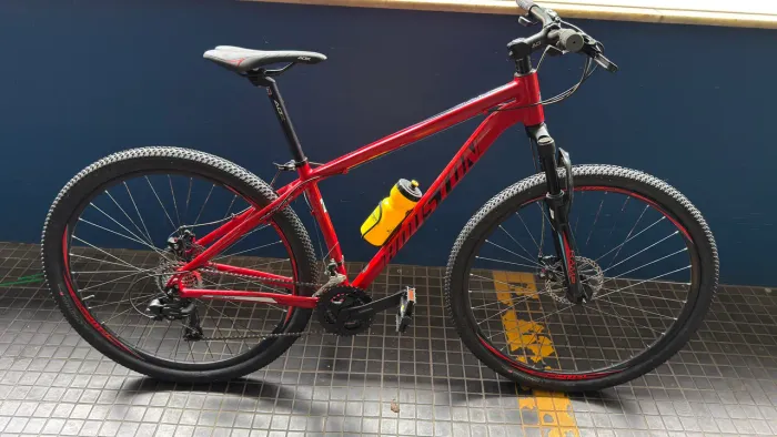 Bicicleta Houston Kamp Aro 29 quadro alumínio semi novíssima