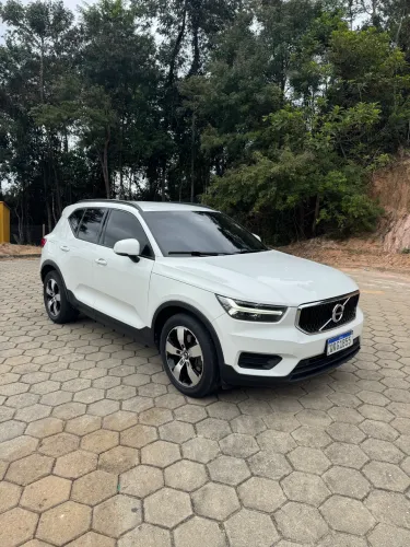 Volvo XC40 T-4 2.0 190cv FWD 2019