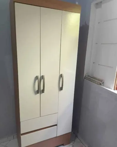 Guarda roupa solteiro