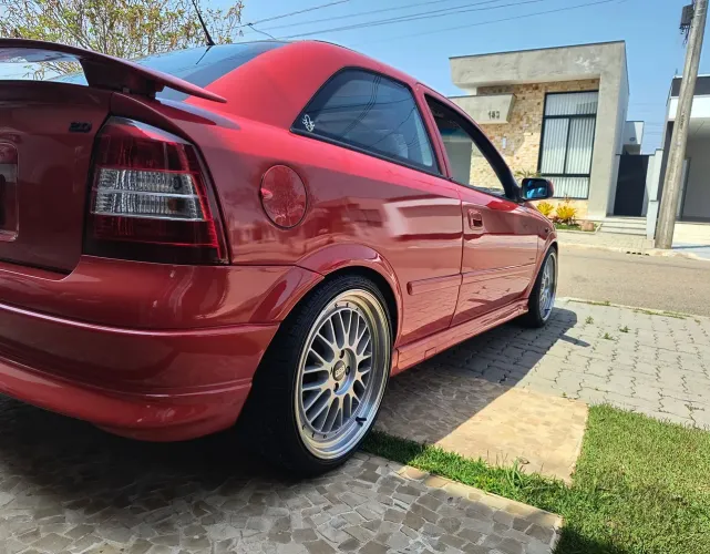 Chevrolet Astra 2.0/ CD/ Sunny/ GLS 2.0 8V 3P 2002