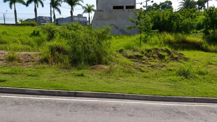 Terreno Condominio Vitta Tolaini - Medidas: 6,80 x 22 = 149,6 m² (~150m²) estrada Fernand