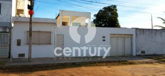 Casa Para Vender com 5 quartos 1 suítes no bairro Jabotiana em Aracaju