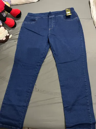 Calça plus size, numeração 58( nova)