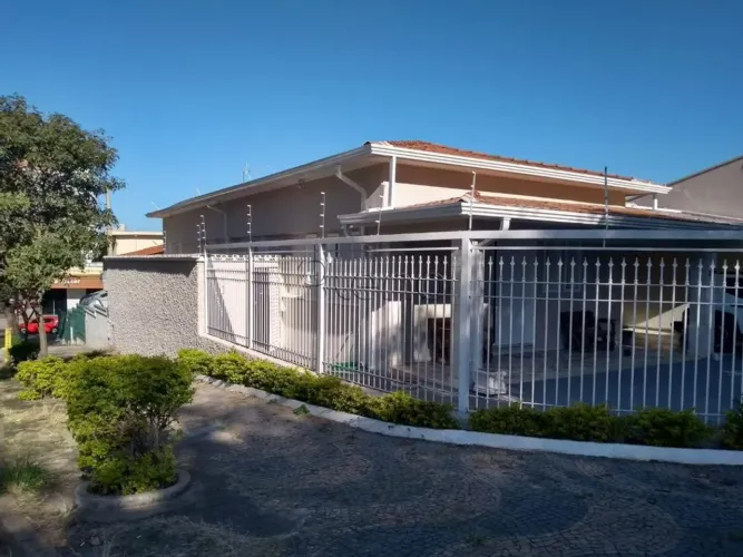 Casa à venda em Campinas, Taquaral, com 3 quartos, com 187 m²