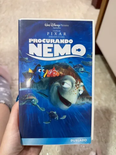 Fita VHS procurando nemo