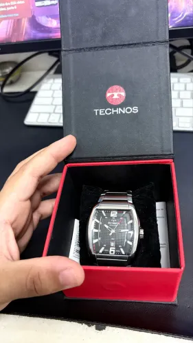 Technos Skymaster modelo 2115MWK/1P.
