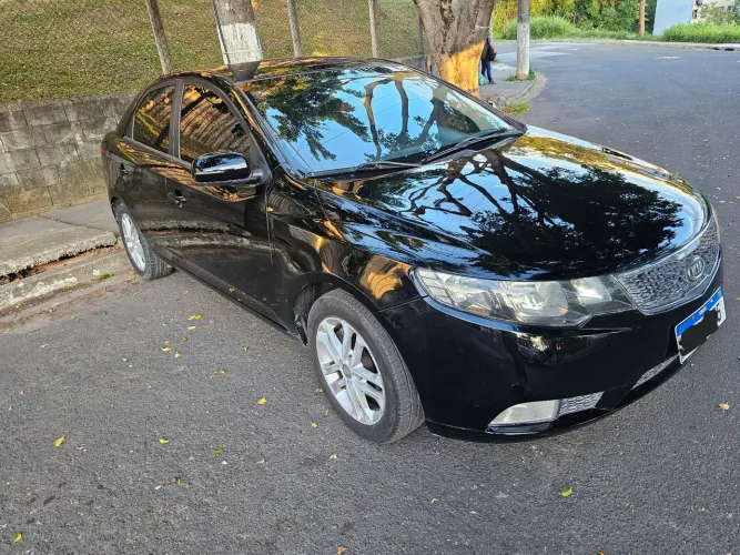 Kia Motors Cerato 1.6 16V Mec. 2011