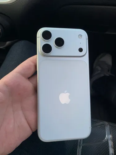 iPhone 17 Pro Max - Impecável (1 Mês de Uso!)