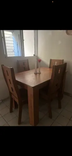 Mesa 4 cadeiras