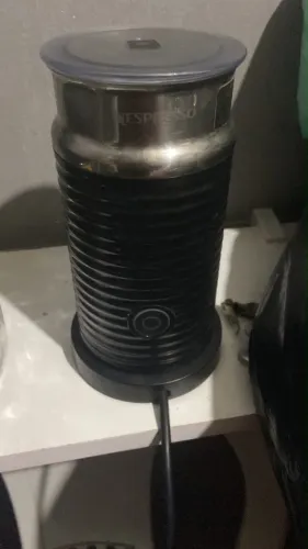 Vendo espumador de leite
