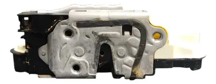 Fechadura Dianteira Esquerda Vw Amarok Highline 3.0 2016/22