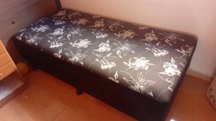 Vendo Cama Solteiro