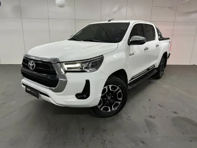 Toyota Hilux CD SRV 4X4 2.8 TDI Diesel Aut. 2024