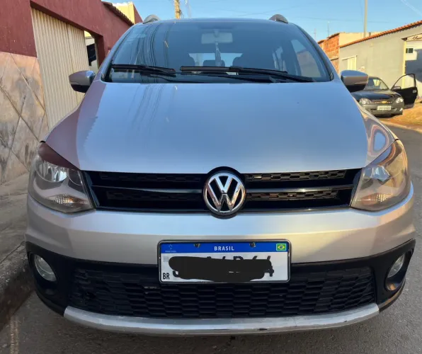 Volkswagen Crossfox 1.6 MI Total Flex 8V 5P 2013
