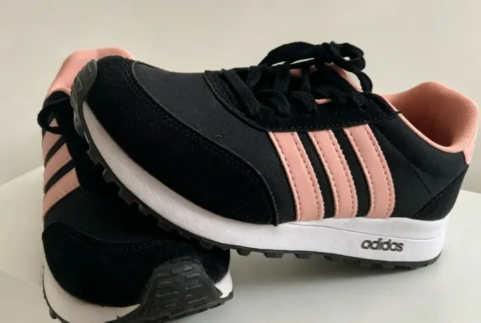 tênis adidas
