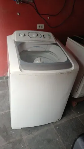 Vende-se guarda roupas, cômoda, maquina de lavar, maquina de secar