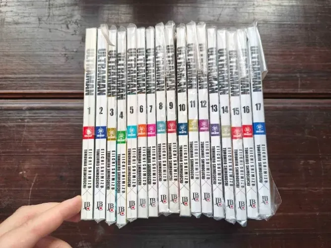 Mangá Ultraman Volumes 1 ao 17 JBC