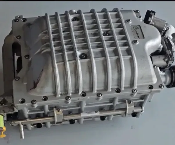 Supercharger 3.0 do hellcat , adapta em motores Dodge ram 5.7 Hemi 