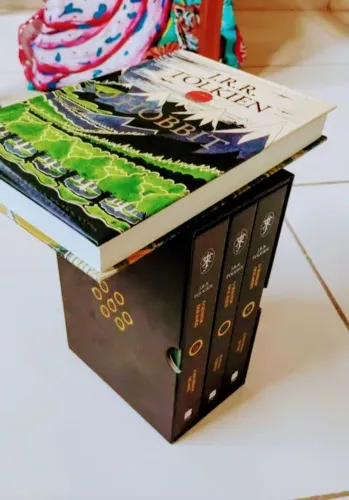 Box senhor dos anéis, hobbit, beren e Luther, Pscose, Alice no país das maravilhas