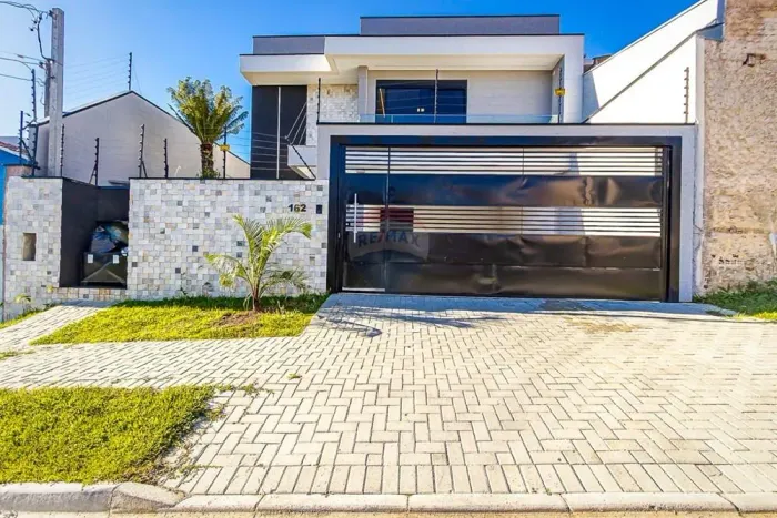 Sobrado em Araucária