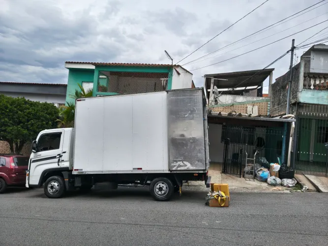 Fretes e Transportes .