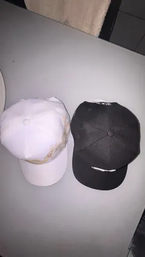 BLCK PRETO E BRANCO (dragão dourado)