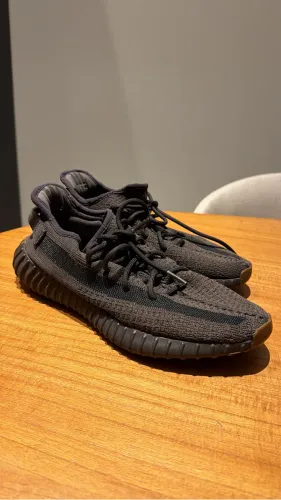 Tênis Yezzy 41Br