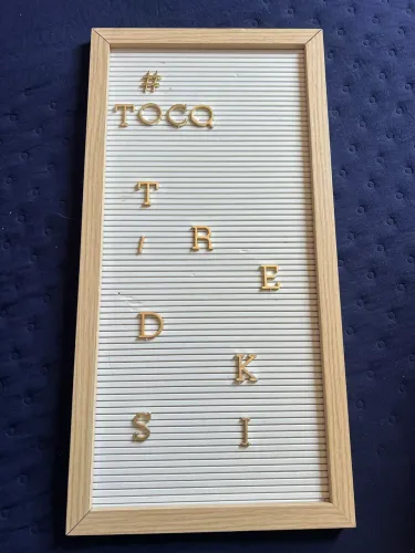 Quadro para letreiros Tok&Stok