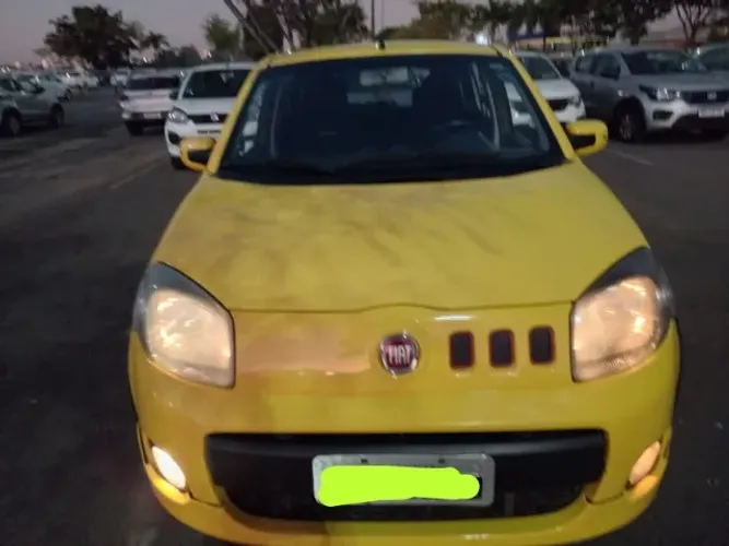 Fiat Uno Sporting 1.4 EVO Fire Flex 8V 4P 2012