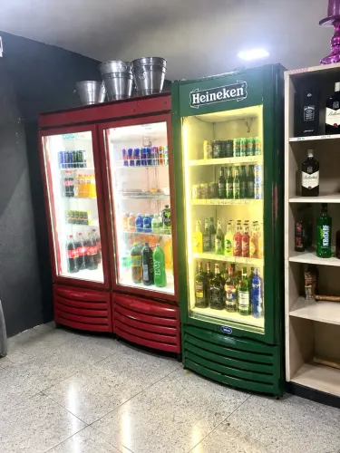 Vendo freezer Heneken cervejeiro expositora