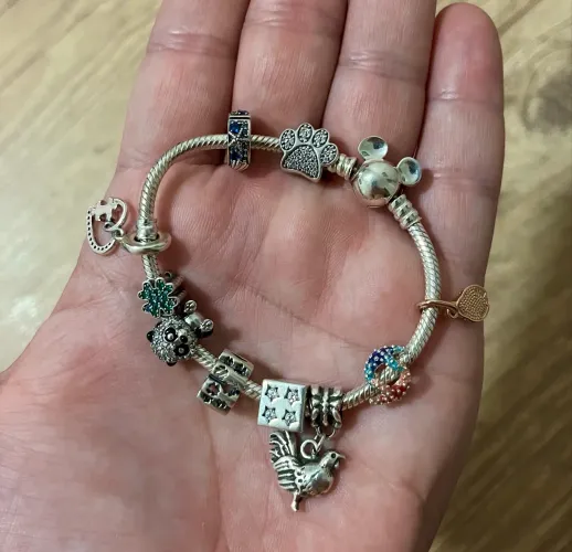 Pulseira Pandora com 10 Berloque