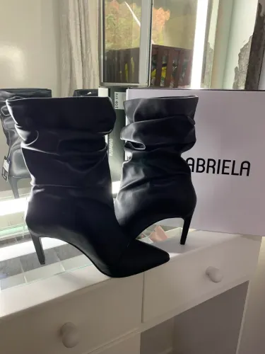 Bota cano médio