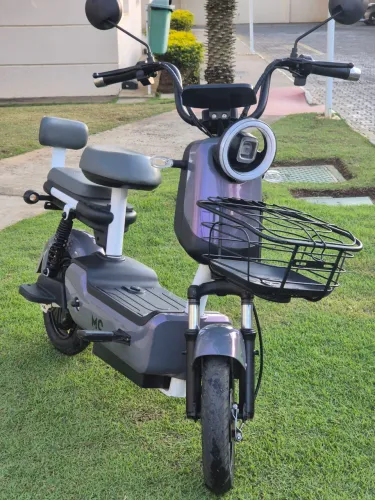 Moto eletrica 600w , único dono , aguenta até 130kg