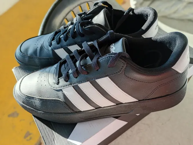 Tênis Adidas 42 