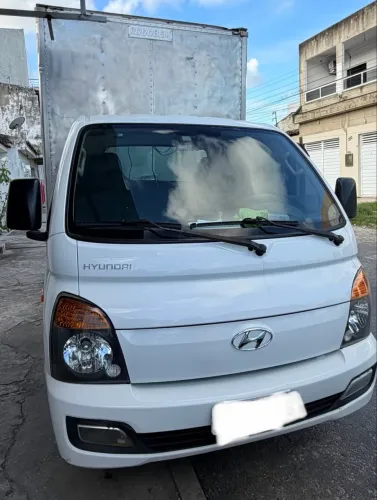 VENDO CAMINHÃO BAÚ
