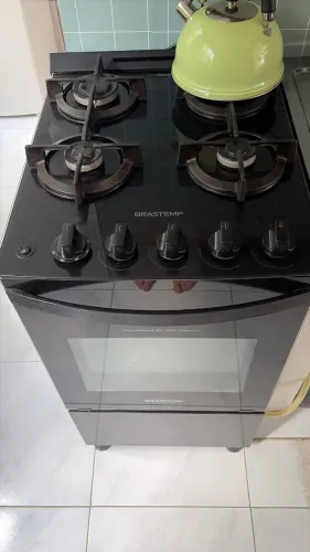 Fogão 4 bocas tampo de vidro Brastemp