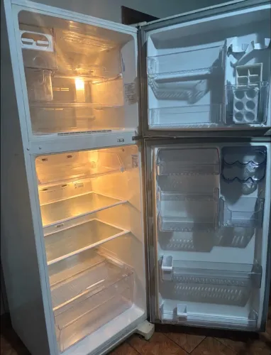 Geladeira 250 reais 