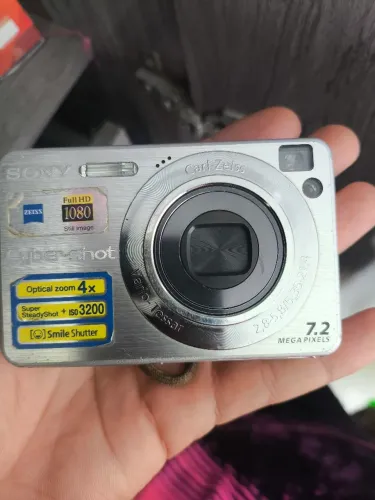 Câmera Digital Retrô Sony Cyber-shot DSC-W110 7.2MP (Com Bateria e Memória)