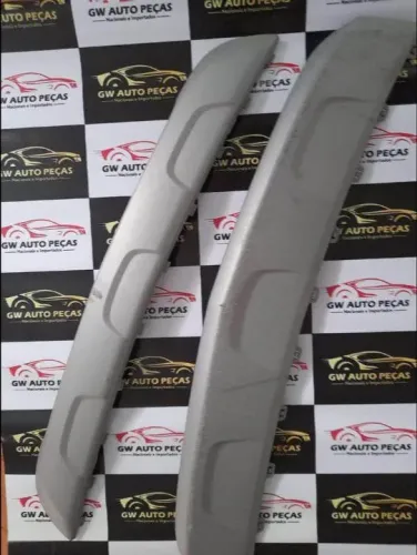 Aplique Friso Do para-choque Gm Tracker Original 